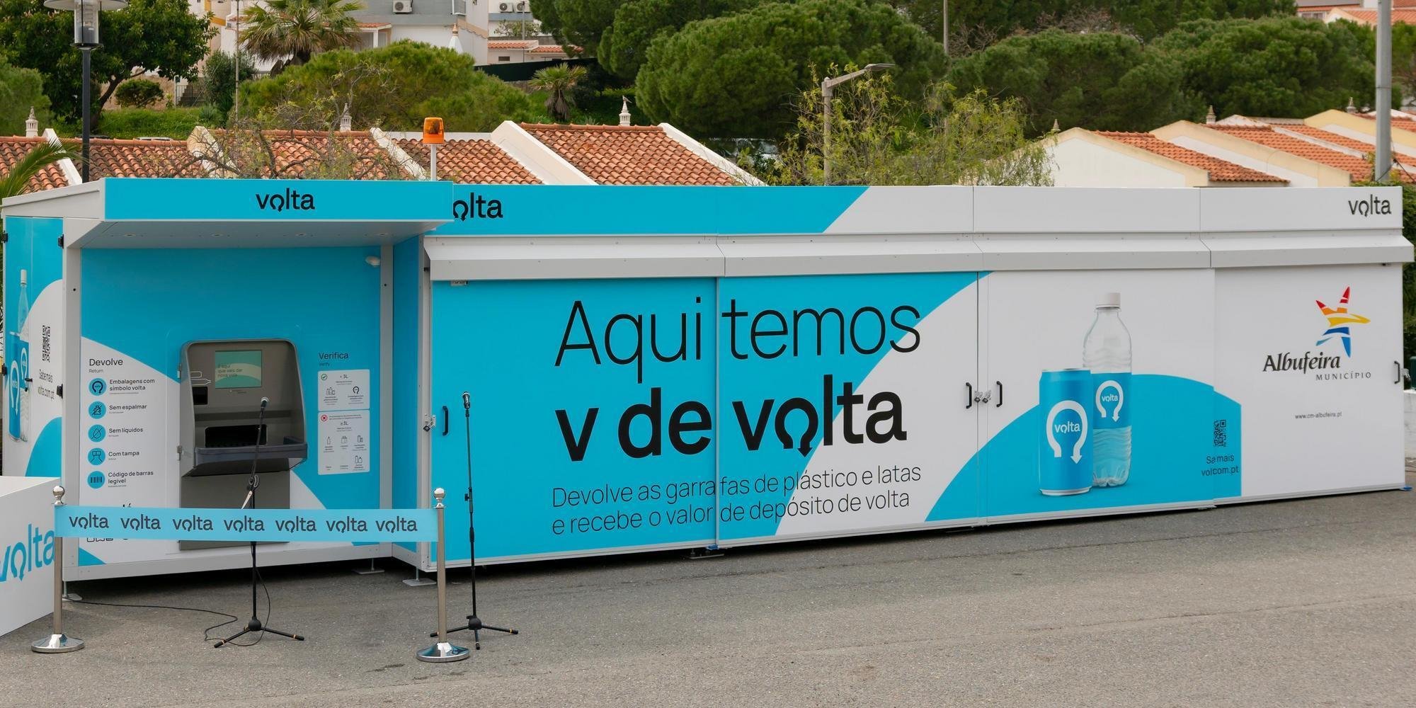 Máquina de retorno de envases Envipco instalada en Portugal como parte del sistema de depósito Volta